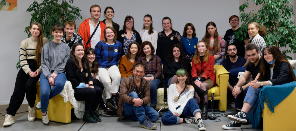 Photo de groupe de l'ensemble des étudiantes et étudiants ayant participé à l'organisation du festival en 2022.